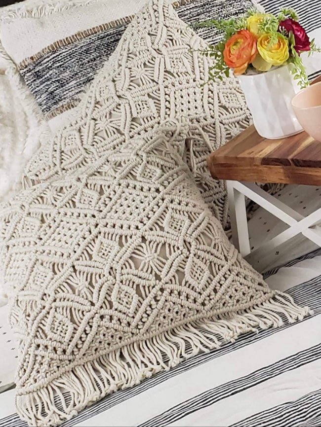 Set of 2 macrame pillows - Wapas