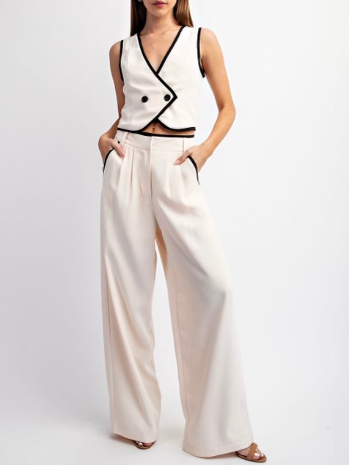 White and black contrast edge set of 2 vest top and pants - Wapas