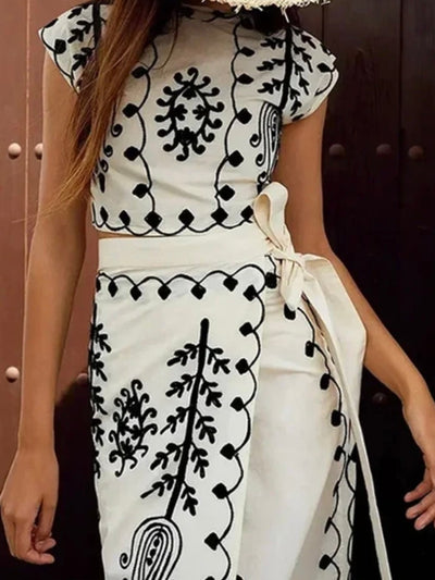 White and black embroidered details set top and tube skirt - Wapas