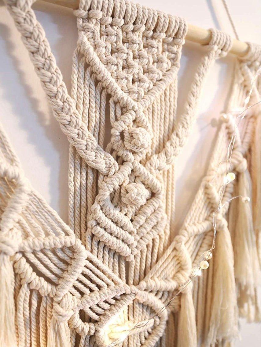 White macrame wall hanging - Wapas