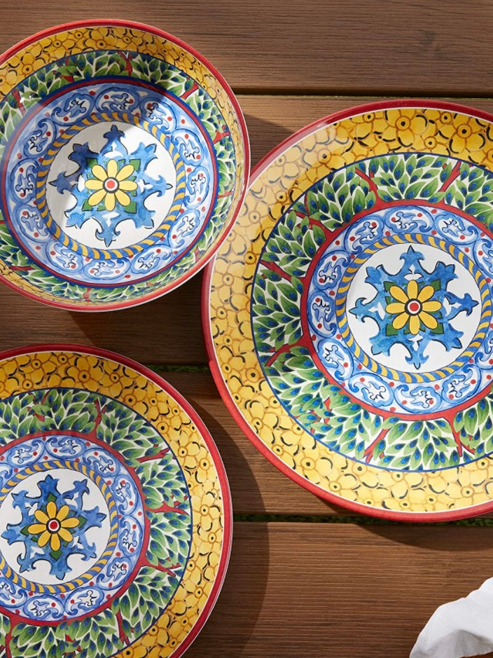 Set of 12 pieces colored melamine tableware